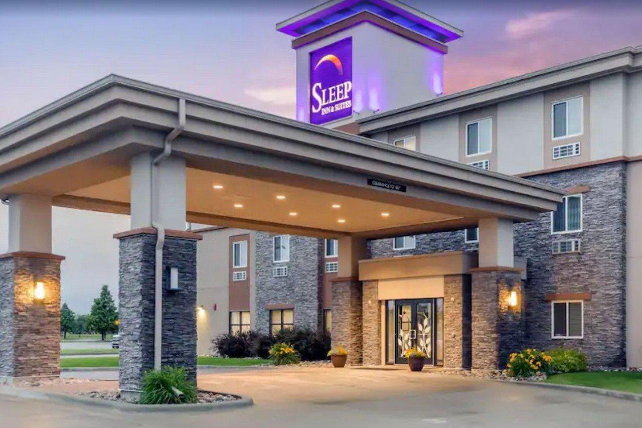 Sleep Inn & Suites Grand Forks Near Alerus Center Zewnętrze zdjęcie