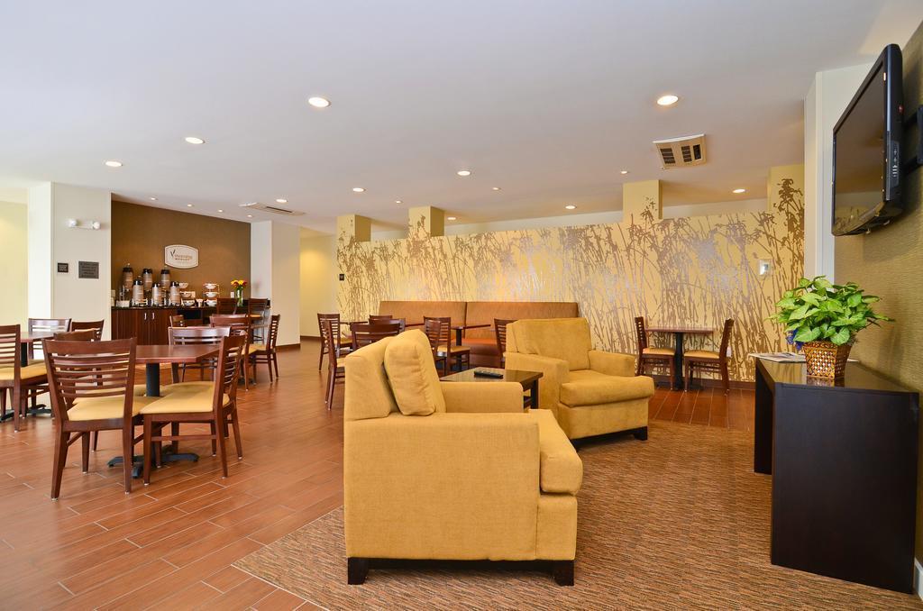 Sleep Inn & Suites Grand Forks Near Alerus Center Zewnętrze zdjęcie