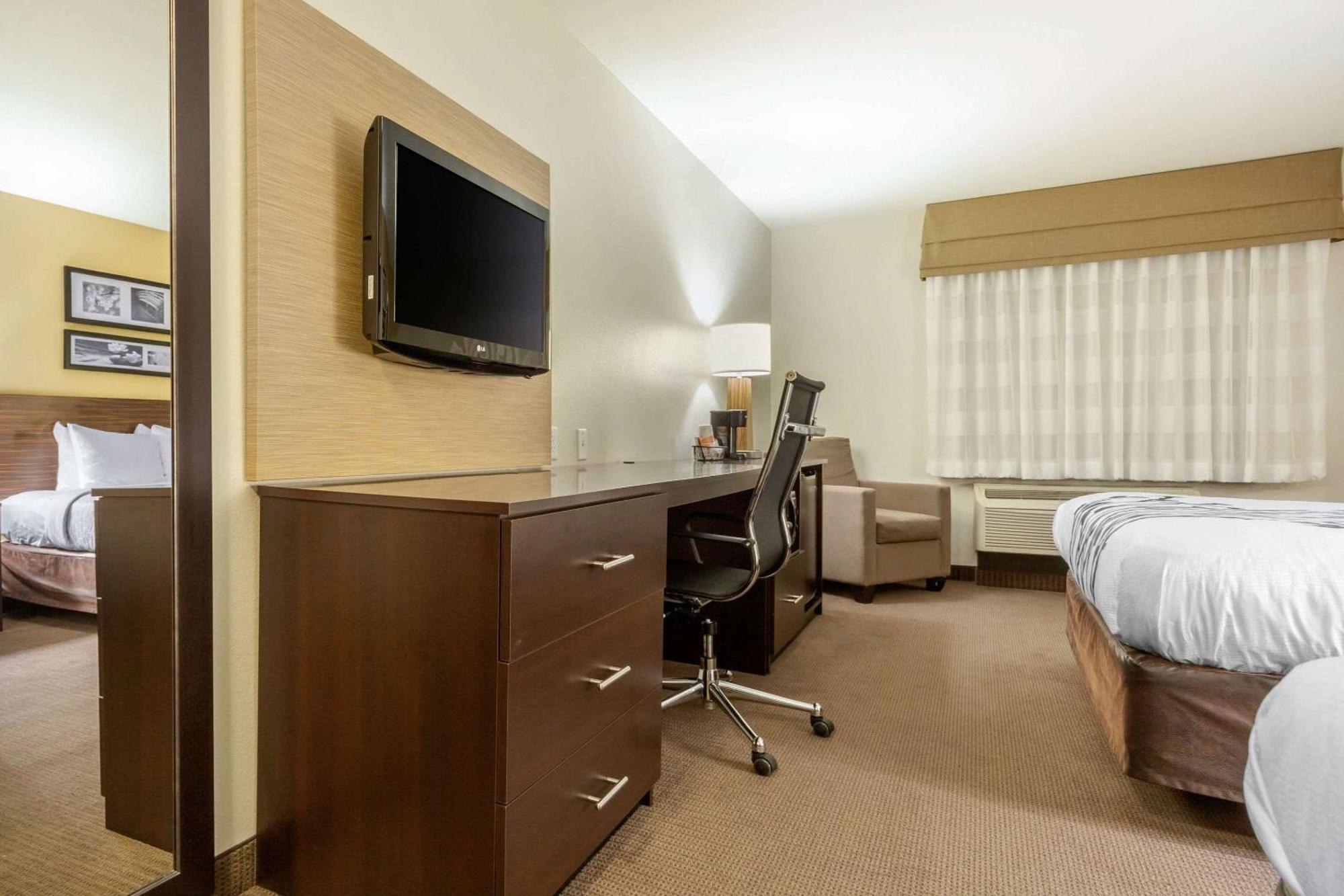 Sleep Inn & Suites Grand Forks Near Alerus Center Zewnętrze zdjęcie