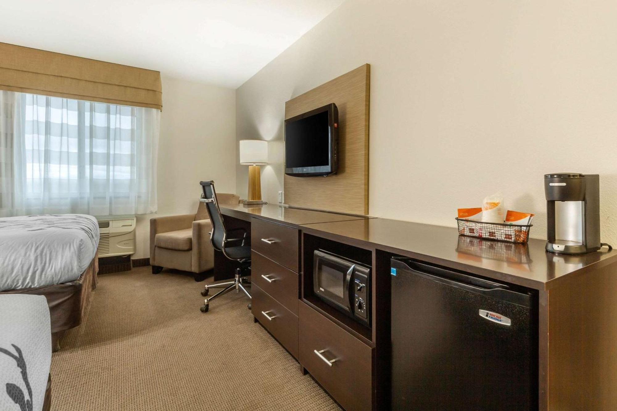 Sleep Inn & Suites Grand Forks Near Alerus Center Zewnętrze zdjęcie