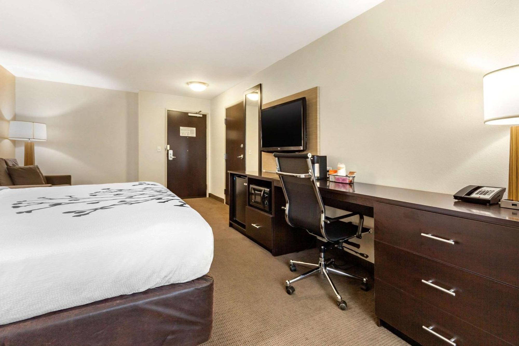 Sleep Inn & Suites Grand Forks Near Alerus Center Zewnętrze zdjęcie